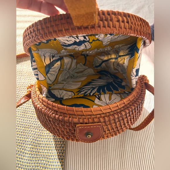 Boho Round Woven Rattan Crossbody Bag - Picture 2 of 3